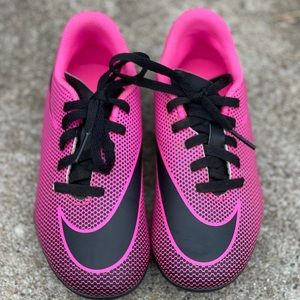 Girls bike soccer cleats